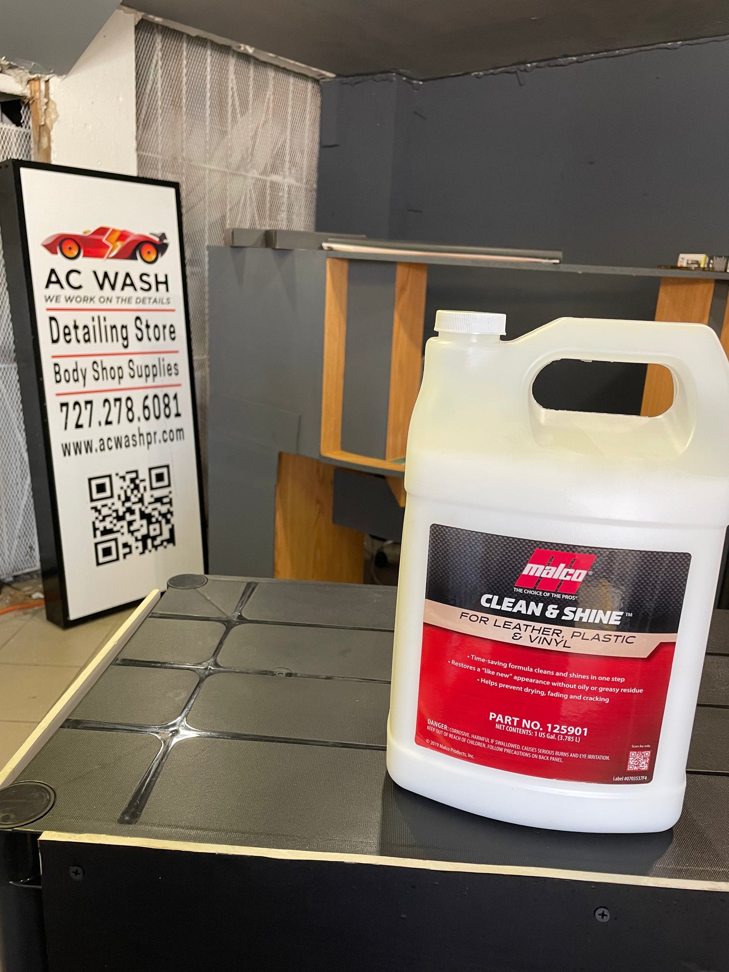 Malco Clean & Shine Spray